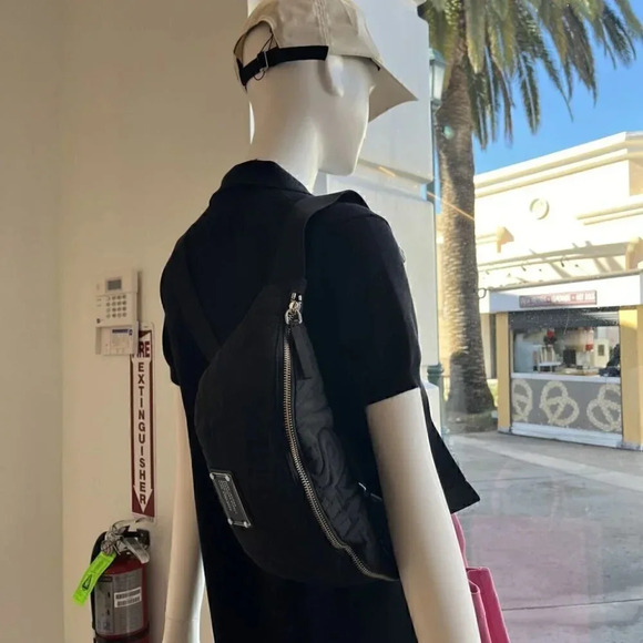 ★★Original Wrapping★★ Marc Jacobs UNISEX NYLON LOGO BELT BAG 4S4HBB001H02 - Picture 3 of 9